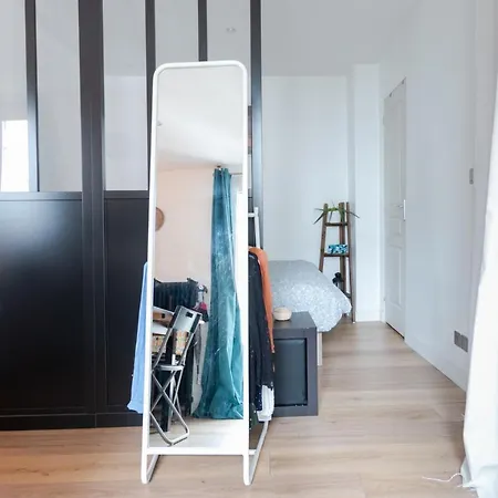 Lägenhet 2 Steps From Paris, Nice Studio With Sleeping Area *
